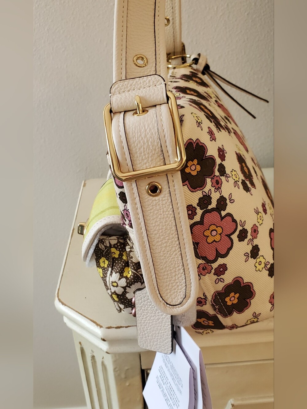 💥24 HOUR SALE💥🌼Coach Cargo Shoulder Bag Floral (FREE DIY CHARM INCLUDED)🌸 - Picture 3 of 13